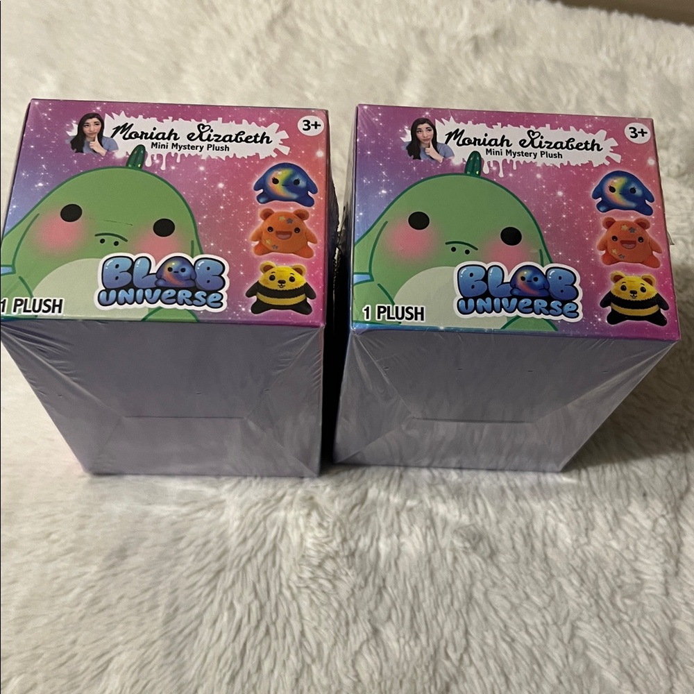 2 sealed Moriah Elizabeth mini mystery plush blob universe - Picture 4 of 4